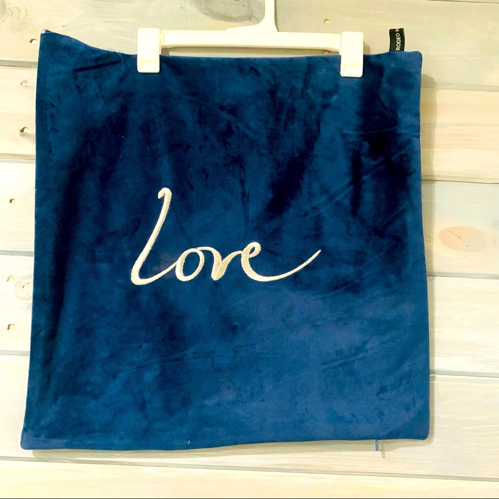 Velvet Pillowcase.